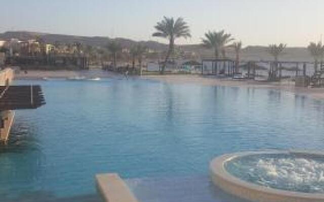 Sea View Apartment at Tala Bay Resort in Aqaba