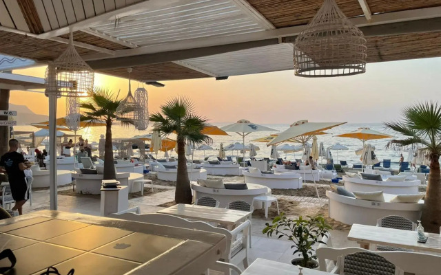 Pleasure Beach Hotel