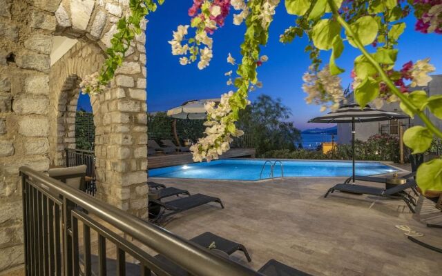 Noa Suite Hotel - Adults Only