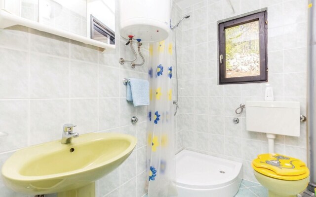 Awesome Home in Dramalj With Wifi and 2 Bedrooms