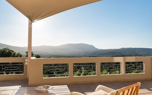 Aoria Estate Villa