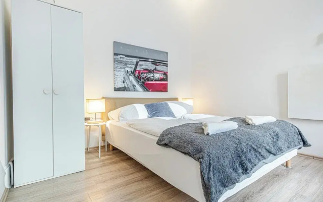 Affordable Stay Near Wiener Stadthalle