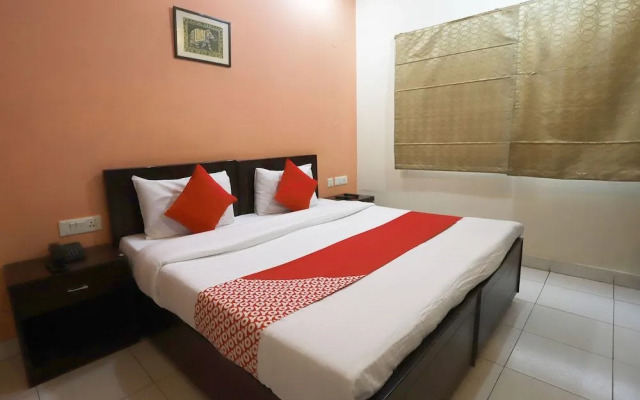 Oyo 47159 Royal Residency