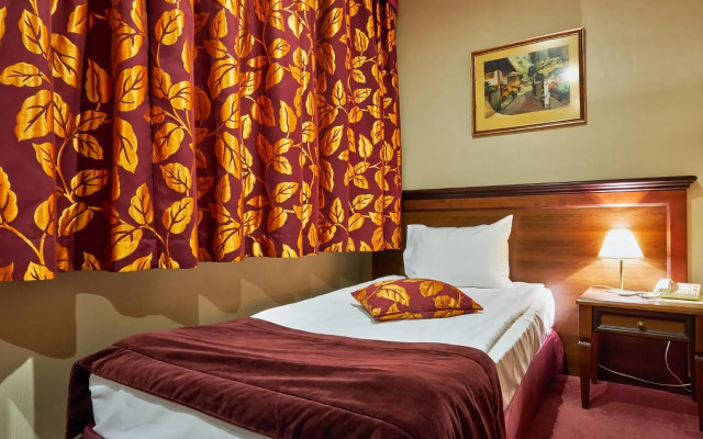 Yantra Grand Hotel -Sharlopov Hotels