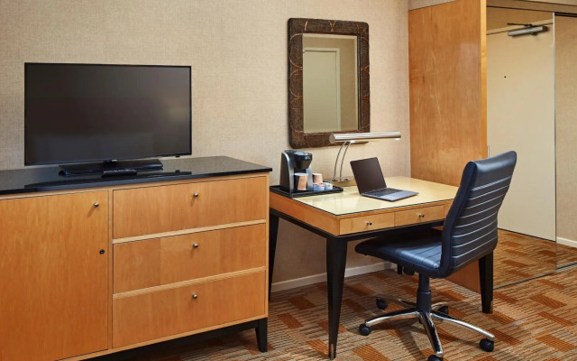 Elan Hotel