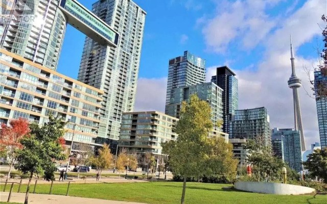 Luxury Waterfront City Place Condo
