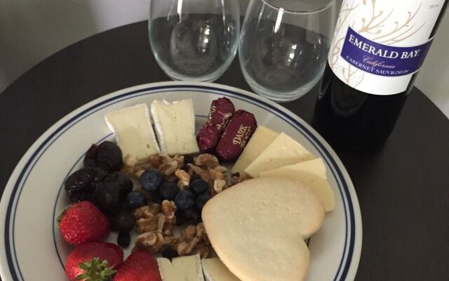 Beach Bungalow Inn and Suites