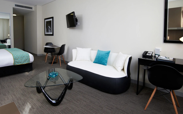 Holiday Inn & Suites Sydney Bondi Junction by IHG
