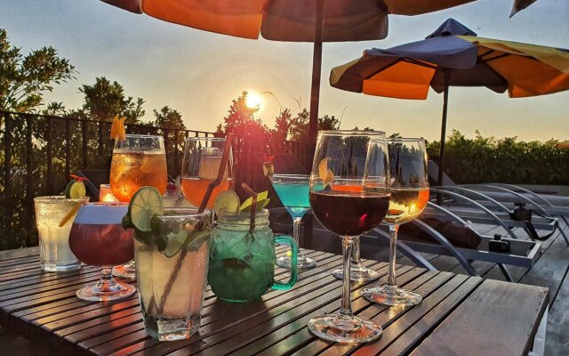 The Twizt Lifestyle Hostel & Hotel