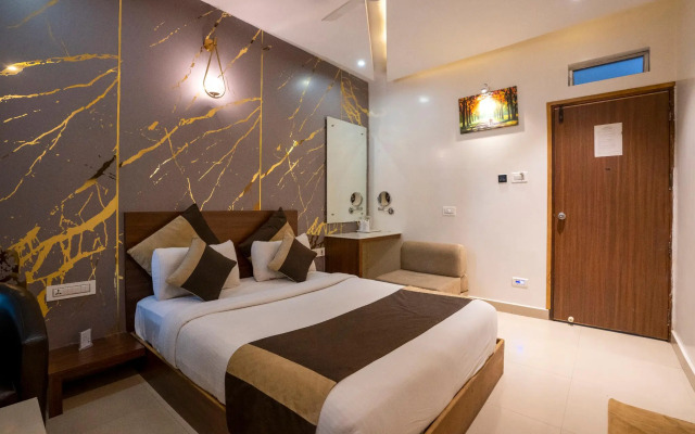Aishwarya Suites