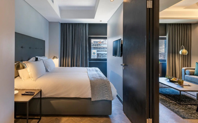 The Onyx Apartment Hotel by NEWMARK