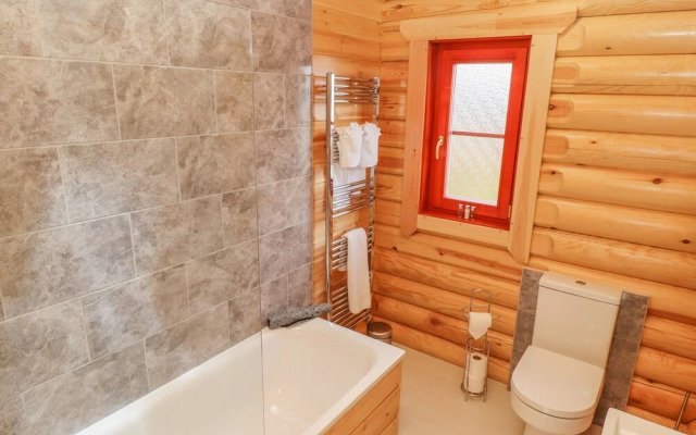 Maple Lodge