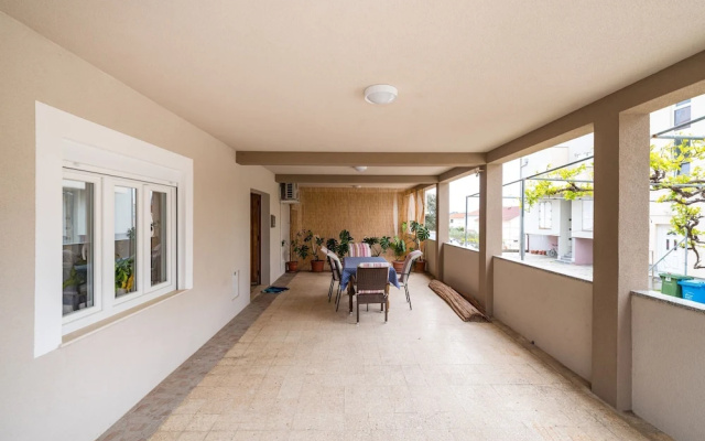 Studio Apartments Near Center 4