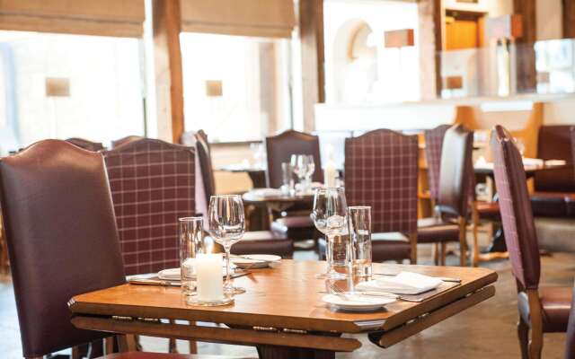 North Lakes Hotel And Spa