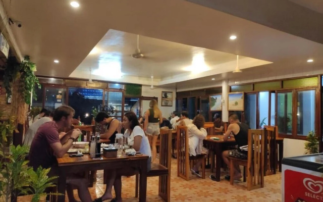 Ronaldo's Inn Siargao by Cocotel