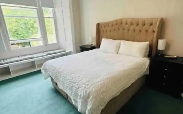 Burnock Lodge - Donnini Apartments