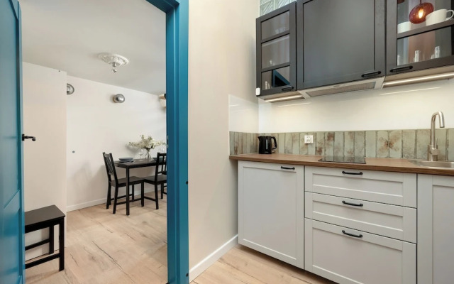 Apartment With Mezzanine by Renters