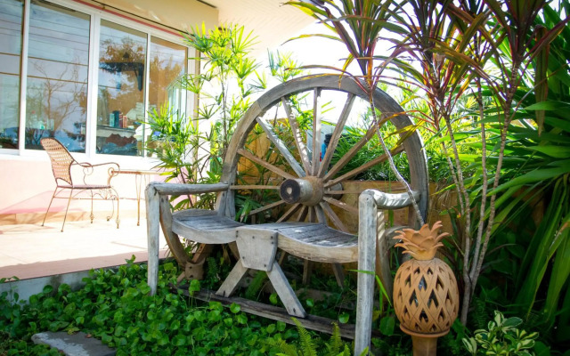 Nam Talay Resort