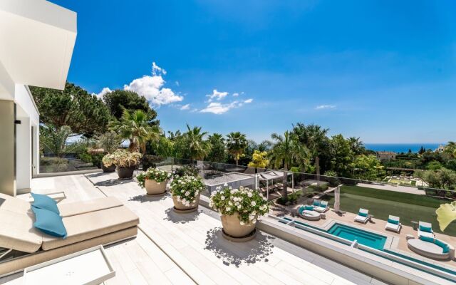 All About Villa Serenity