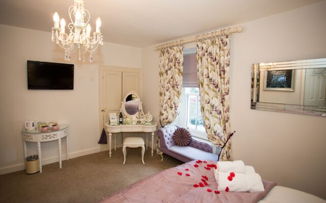 Holly Lodge Guest House