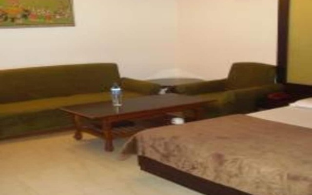 Hotel Surpin Palace