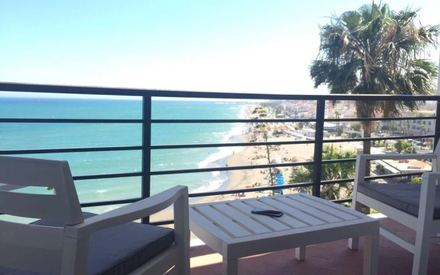 Beautiful Beachfront Studio in Torremolinos 32