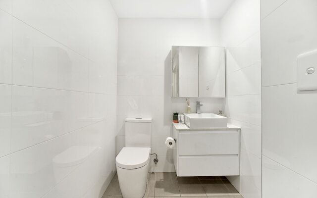 Elegant 2 Bedroom Terrace in Premium Condition