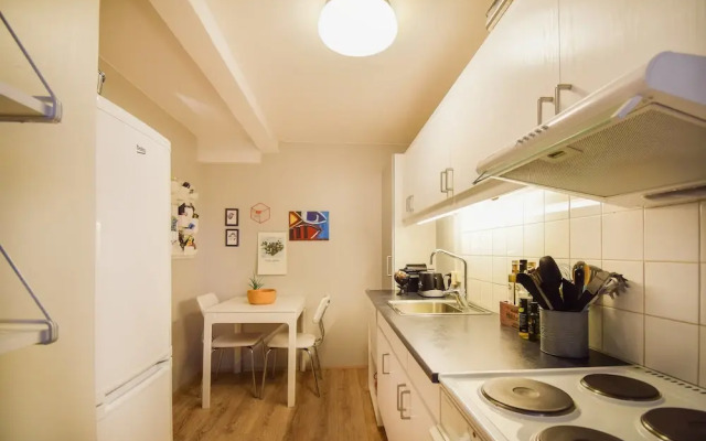 Apartment H81
