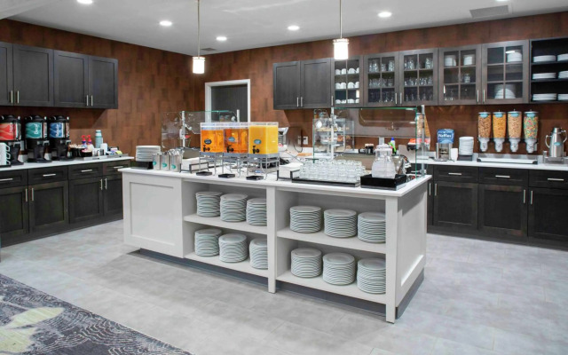 Homewood Suites by Hilton Lansing Eastwood