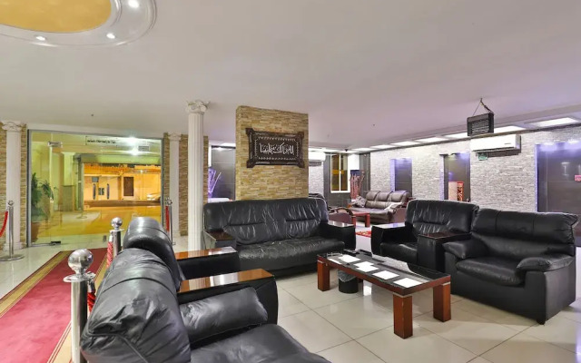 OYO 215 Wassan International Hotel