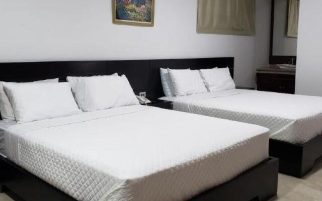 Terra Luna Lodge