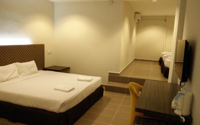 Station Budget Hotel Batu Ferringhi