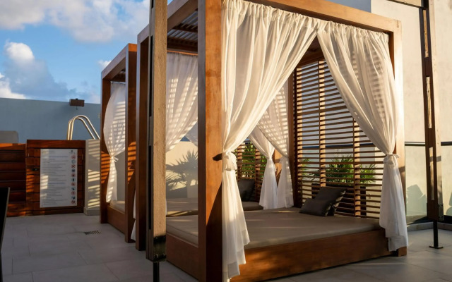 Downtown Luxury Apartment I RoofTop Cocobeach I By Yeah