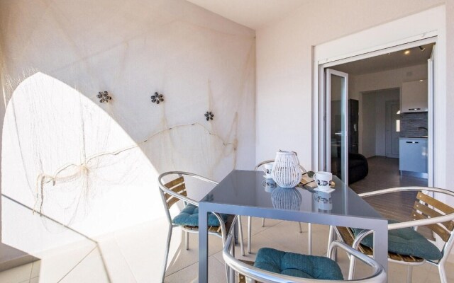 Amazing Apartment in Stara Novalja With 1 Bedrooms and Wifi