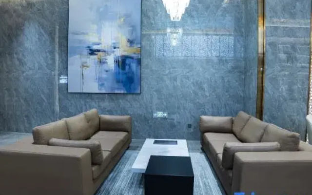 Yongning Xintiandi Holiday Hotel