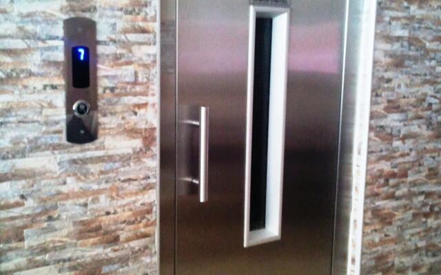 Diamond Suite & Residence