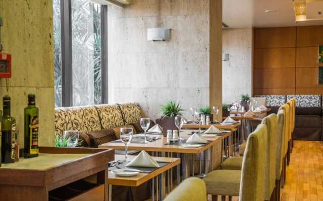 Hotel Grand Bittar