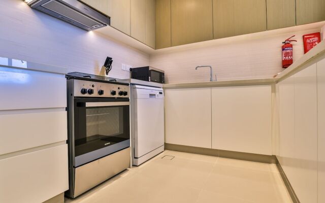 Luxury Marina View 2BR Flats Dubai by Belvilla