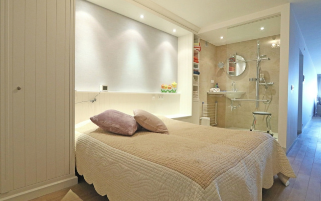 Apartment in Het Zoute With Sea Views