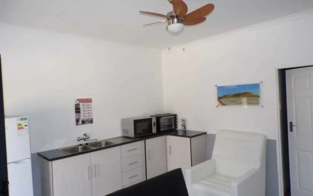 Joy Guesthouse-Seapoint - Adults Only