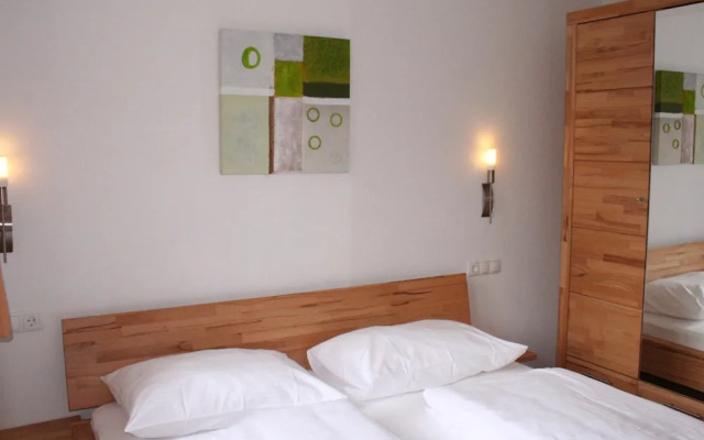 Cozy Apartment with Sauna near Ski Slopes in Mittersill