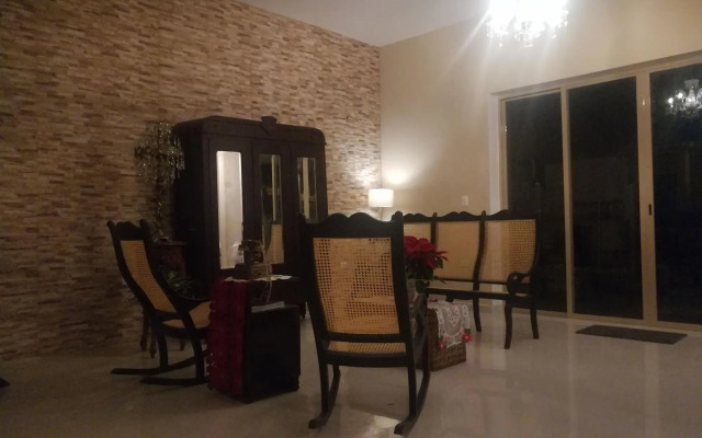 Hotel Virreyes
