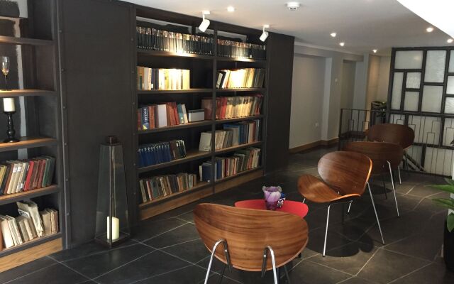 Bespoke Trendy Hotel Hanoi