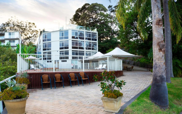 Mirage Hotel Newport