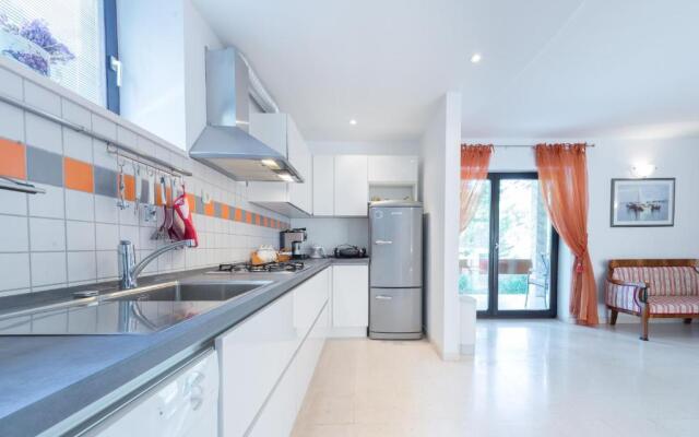 Apartment Dora