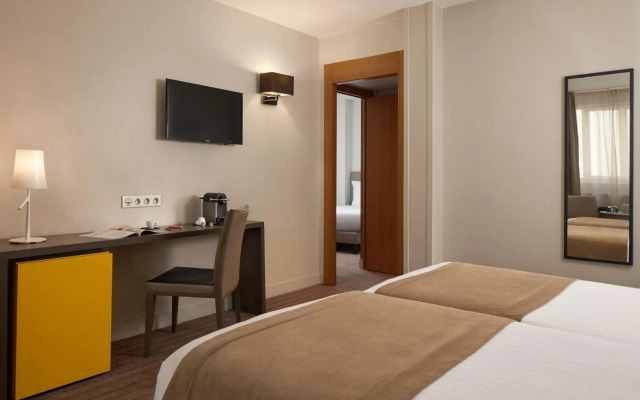 Timhotel Opera Blanche Fontaine