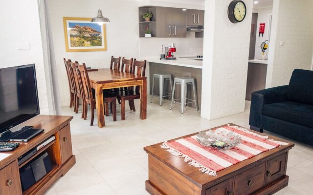 Nicholli, Bay Parklands, Unit 21/2 Gowrie Avenue