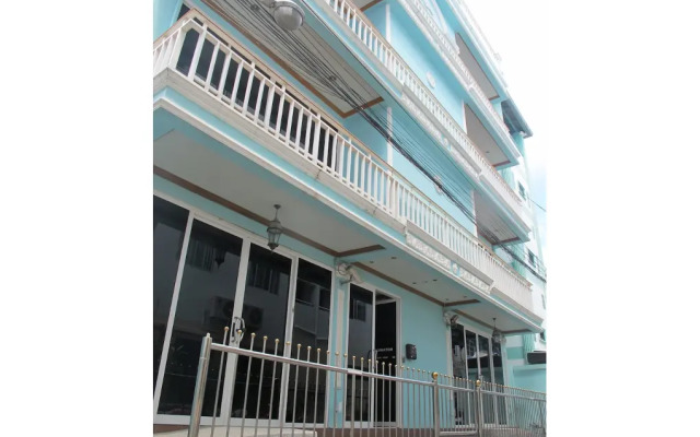 Rouge Service Apartment