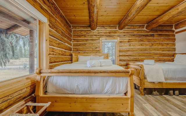 Wilderness Club Lodge For 25