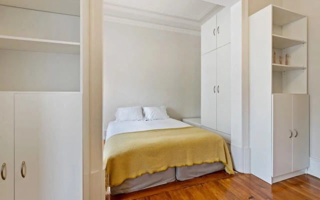 Beautiful 2 Bedroom Apartment in Lisbon, Lisbon